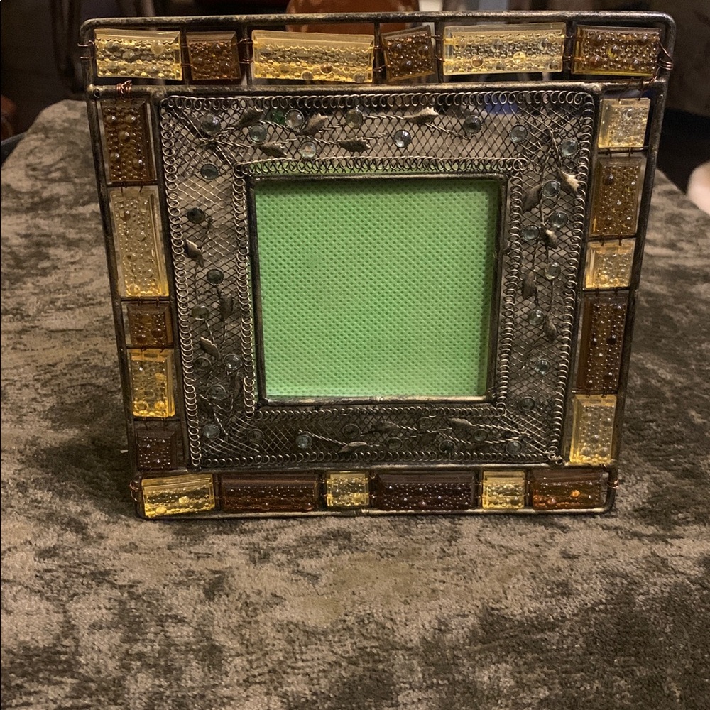 Elegant Beaded Photo Frame